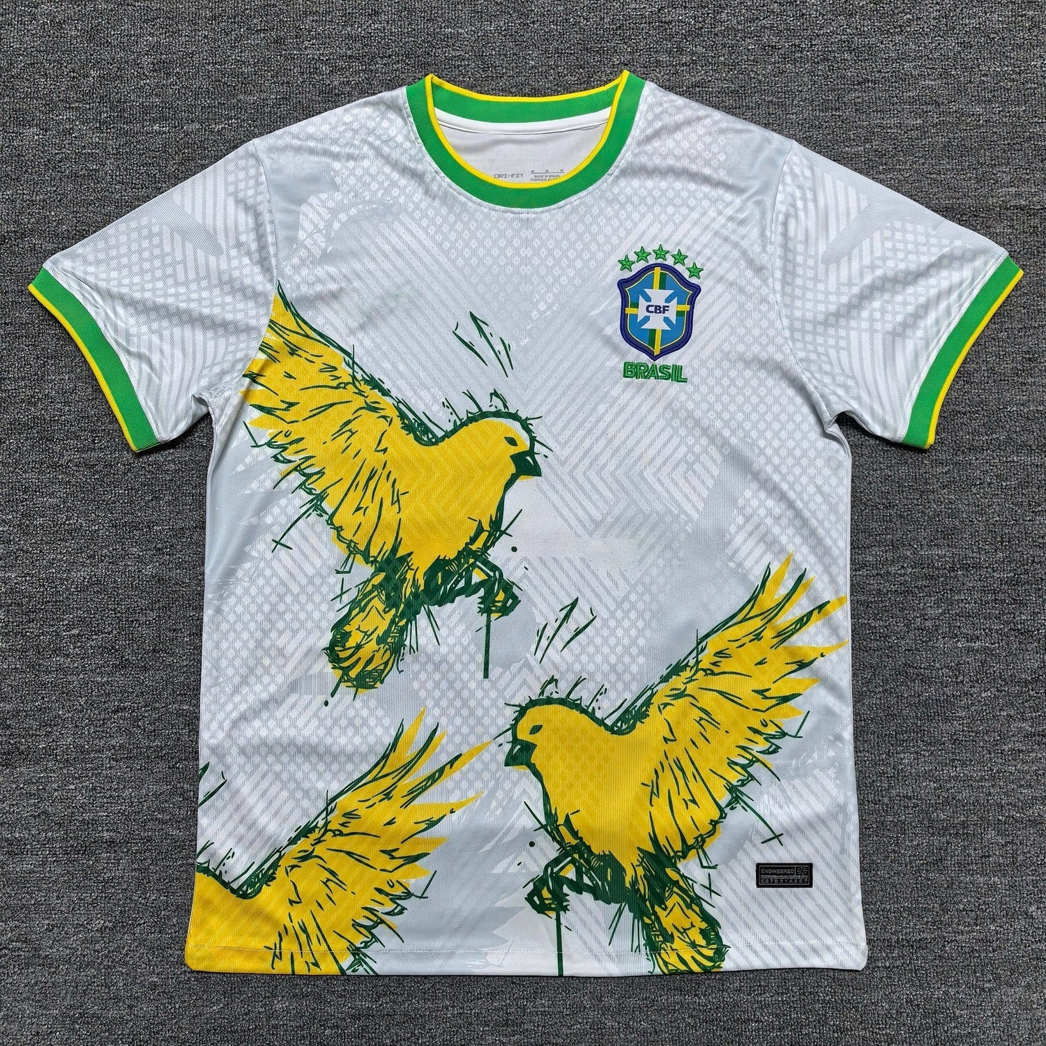 Maillot Brésil Concept Oiseaux Jaune et Blanc 23/24