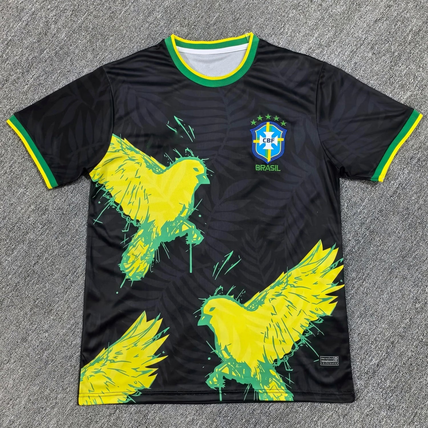 Maillot Brésil Concept Oiseaux Noir et Jaune 24/25