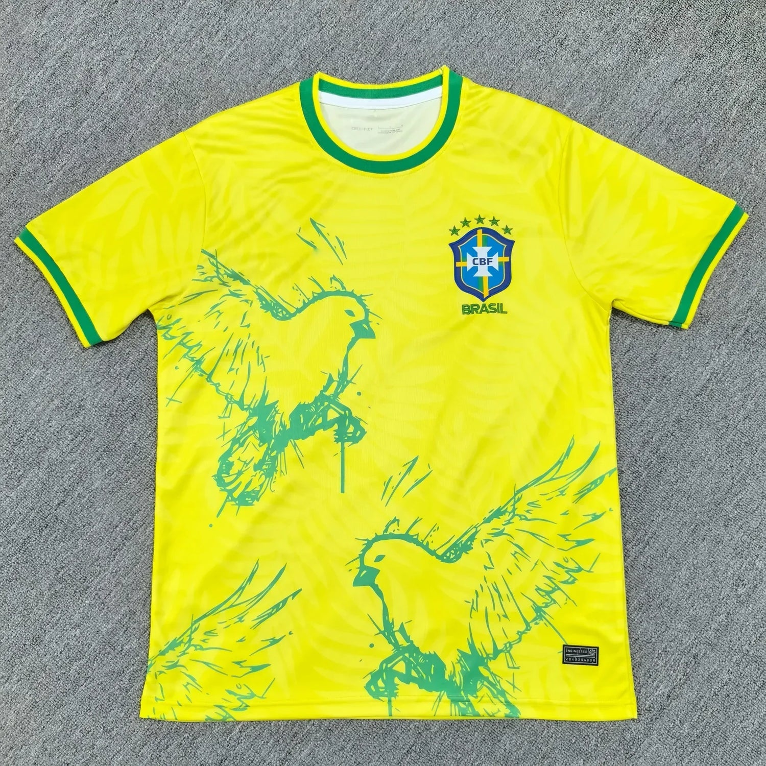 Maillot Brésil Concept Oiseaux Vert et Jaune 24/25