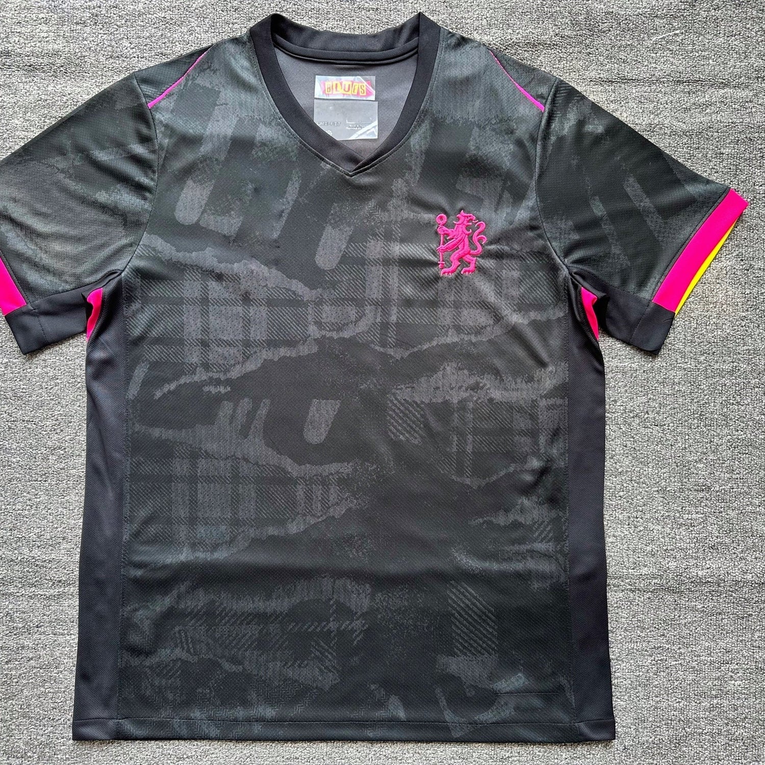 Maillot Chelsea Third Noir et Rose 24/25